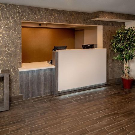 Clarion Pointe Beckley Hotel Bagian luar foto