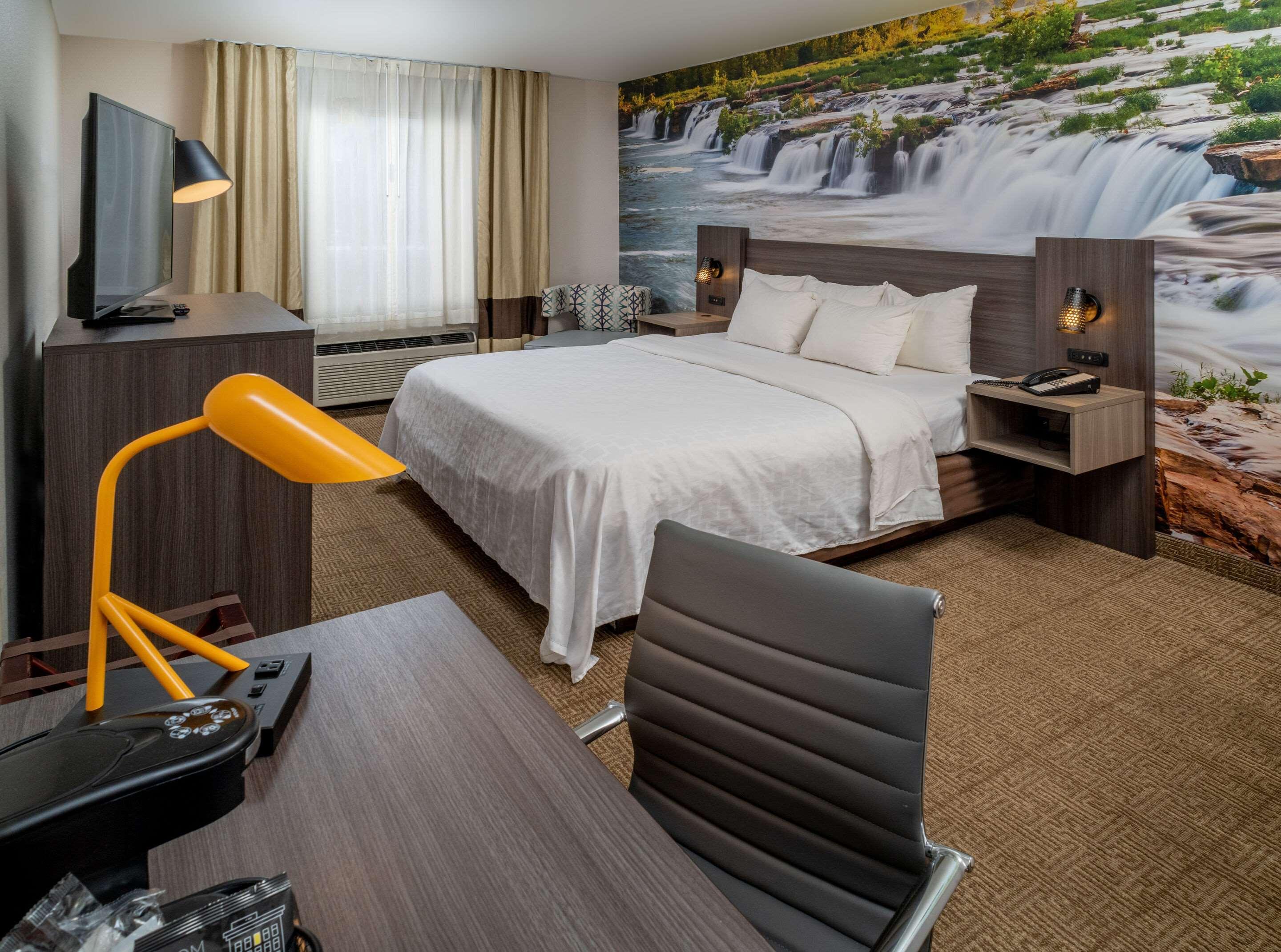 Clarion Pointe Beckley Hotel Bagian luar foto